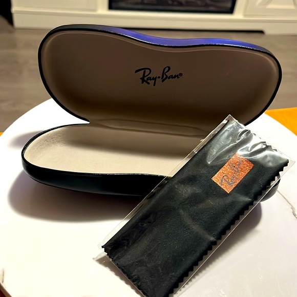 Ray-Ban Eyeglass frame case black unisex w lenses cloth, eyeglasses not included - Picture 1 of 8